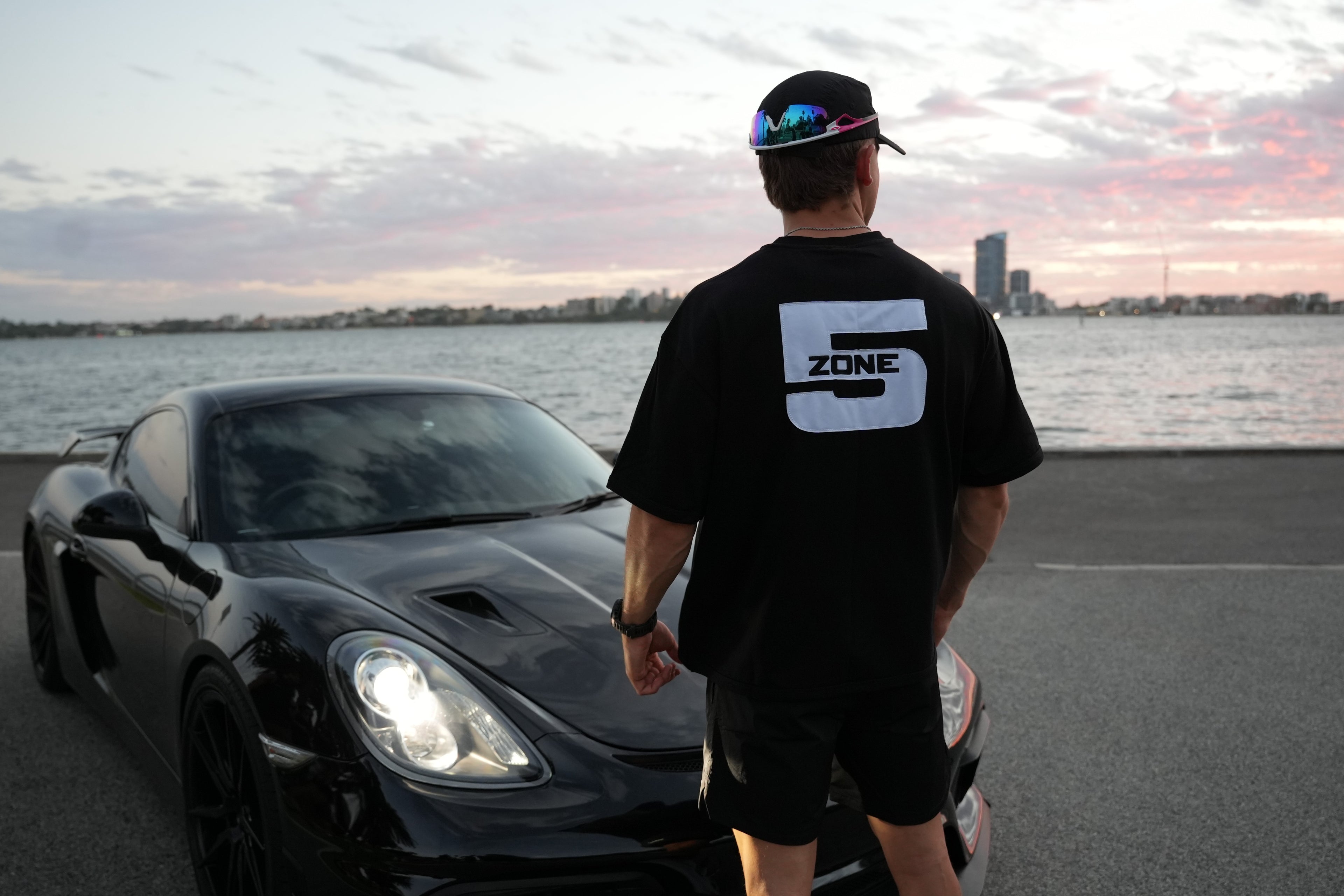 Zone 5 | Peak Crop Tee Black